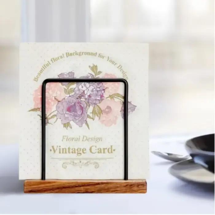 Porte-serviettes sur pied artisanal en bois