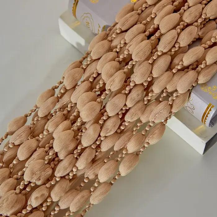 Rideau de perles torsadées
