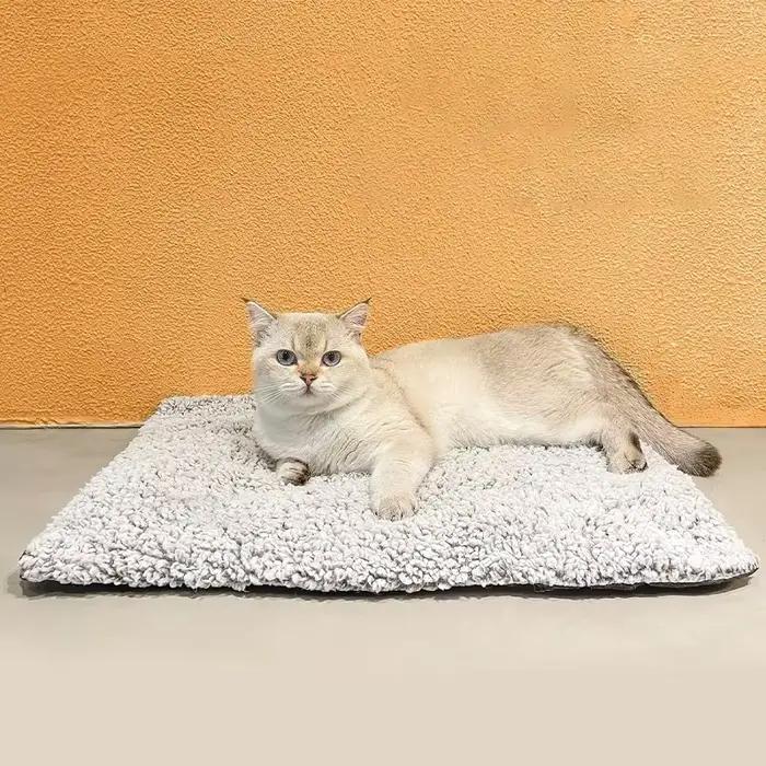 Coussinets auto-chauffants pour animaux de compagnie, couverture pour chiot, coussin chaud, lit réfléchissant, tapis chauffant pour chat, tapis de couchage confortable pour animaux de compagnie, pour