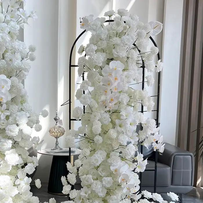 Arrangements floraux de luxe blancs pour mariage