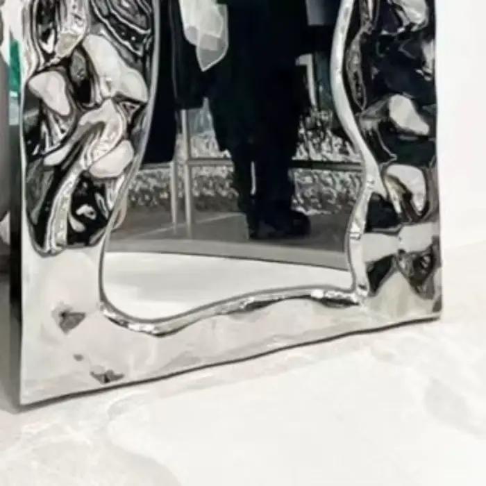 Miroir d'affichage esthétique