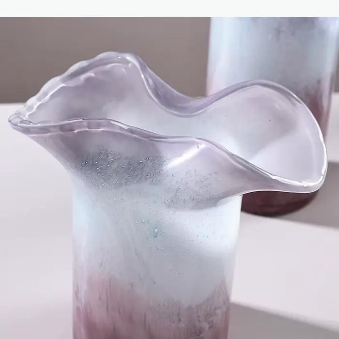 Vase en verre à bulles en forme de feuille