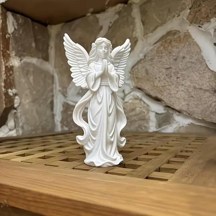 Statuette d'ange gardien religieuse imprimée en 3D