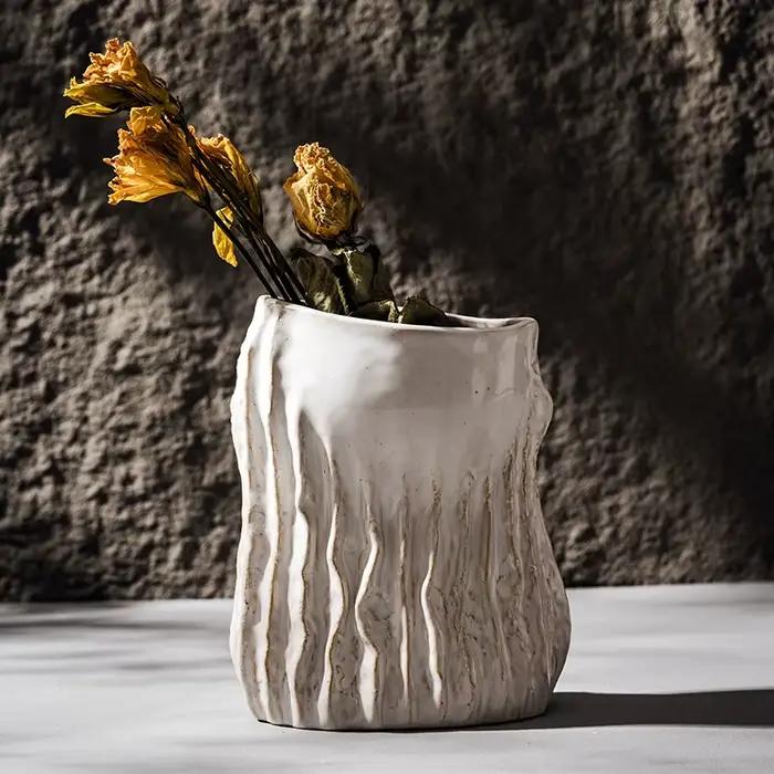 Vase en céramique rétro pour centre de table