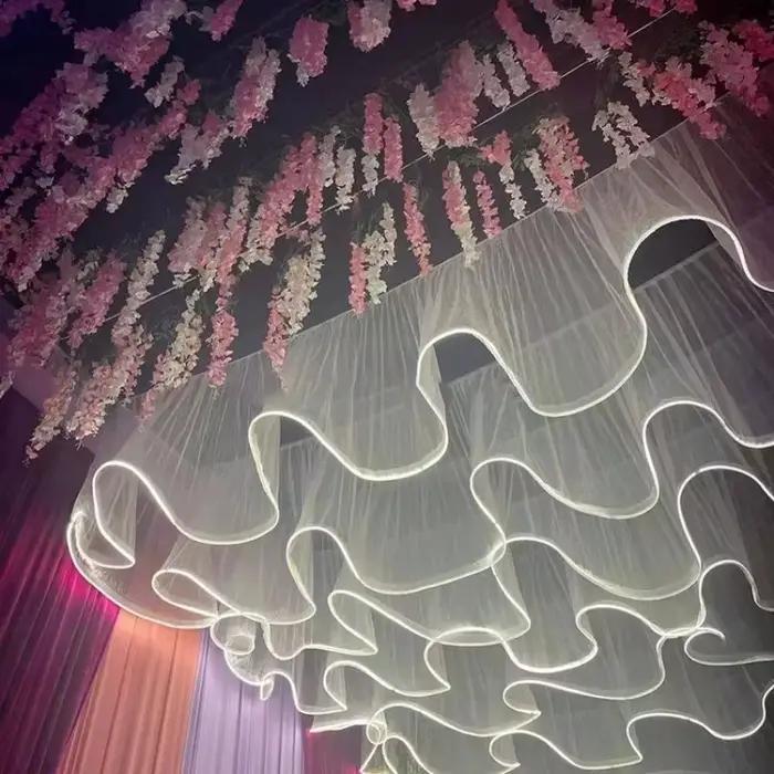 Rideaux de voile pour plafond de mariage