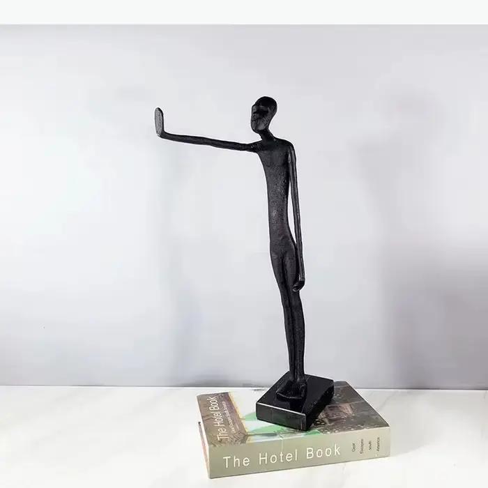 Statue de personnage abstrait en métal, artisanat, décoration de bureau, ornements créatifs, figurines, sculpture, décor esthétique pour la pièce