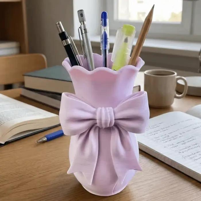 Vases à fleurs roses imprimés en 3D