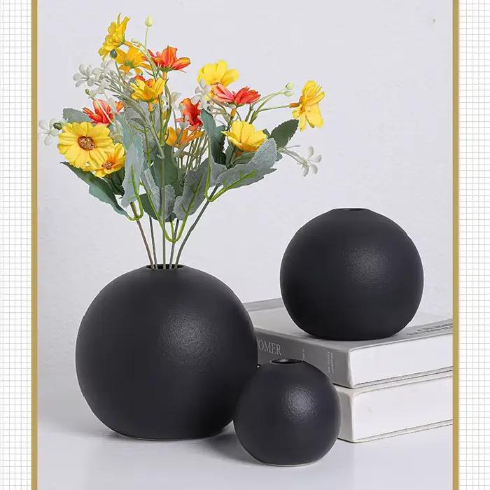 Vase en céramique boule noire et blanche européenne