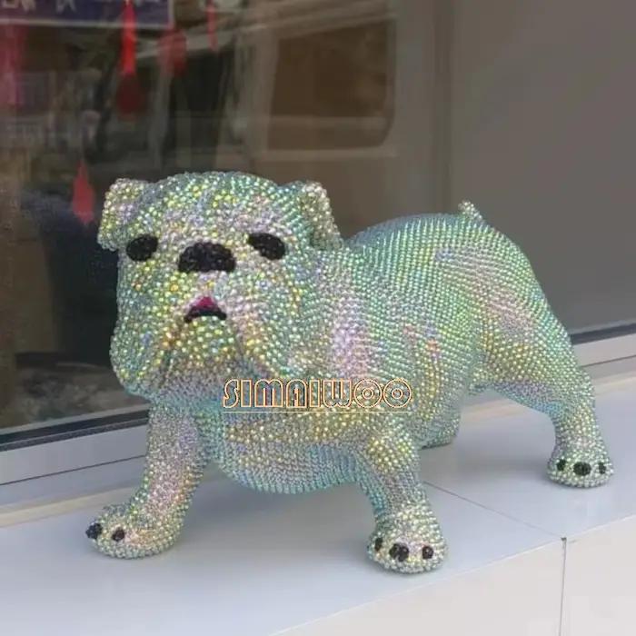 Statue de bouledogue, Figurine en strass