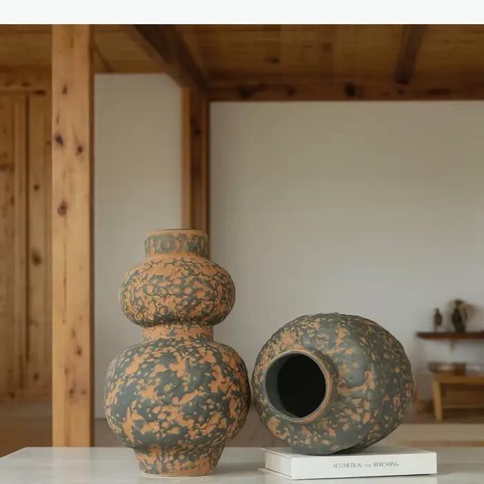 Vase en céramique peint vintage, décoration de table, arrangement de fleurs, pots de fleurs, surface irrégulière, vases rétro, décoration esthétique de la pièce