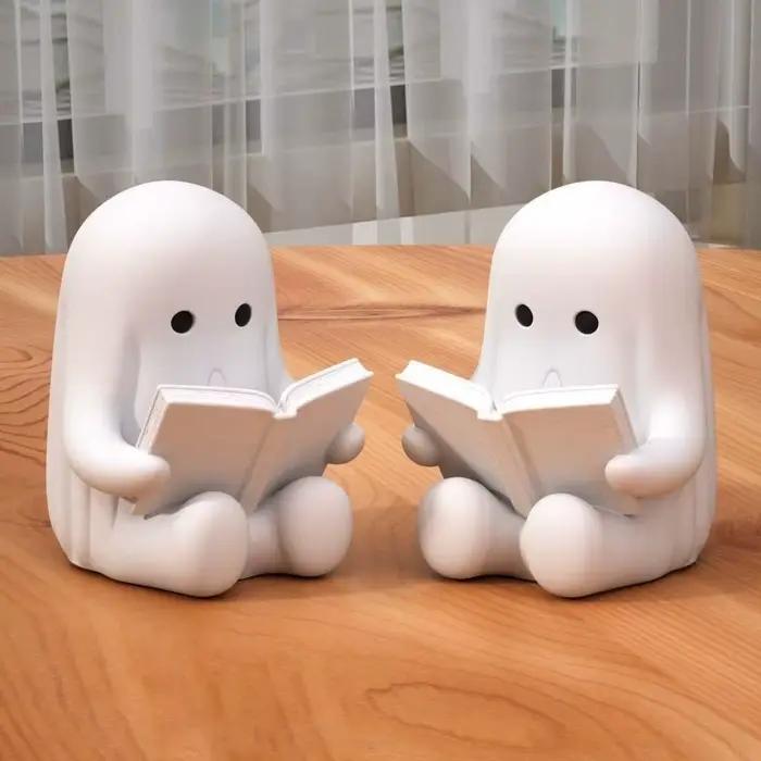 Statues Artisanales Fantôme en train de lire, Miniature de collection, Ornement fantôme mignon en plastique, Figurine créative pour bureau