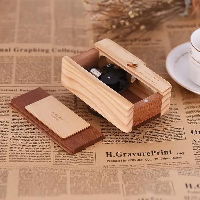 Boîte à musique en bois