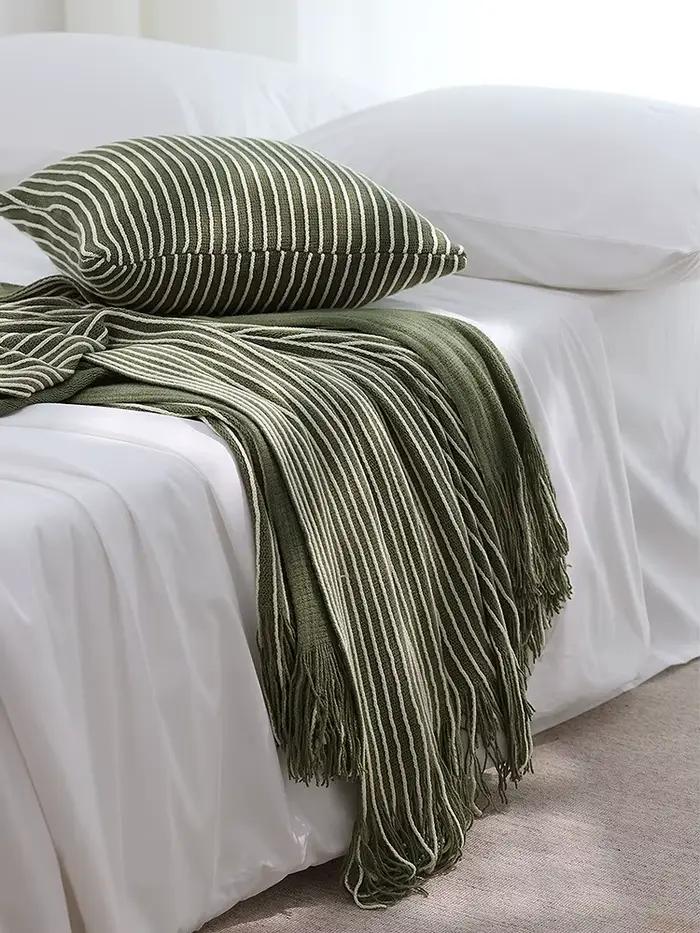 Couverture décorative tricotée style rustique pour lit