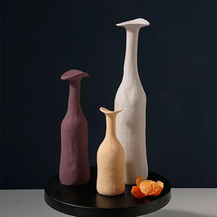 Vase de fleurs séchées en céramique brossée blanche
