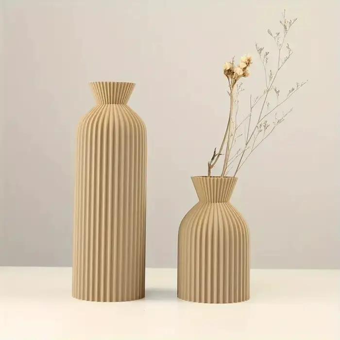 Vase en plastique élégant en noir