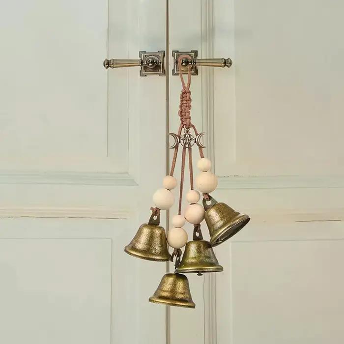 Décor suspendu de cloche