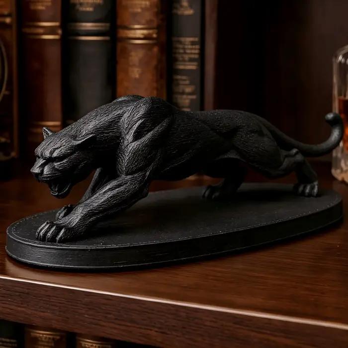 Figurine de panthère pour véhicule