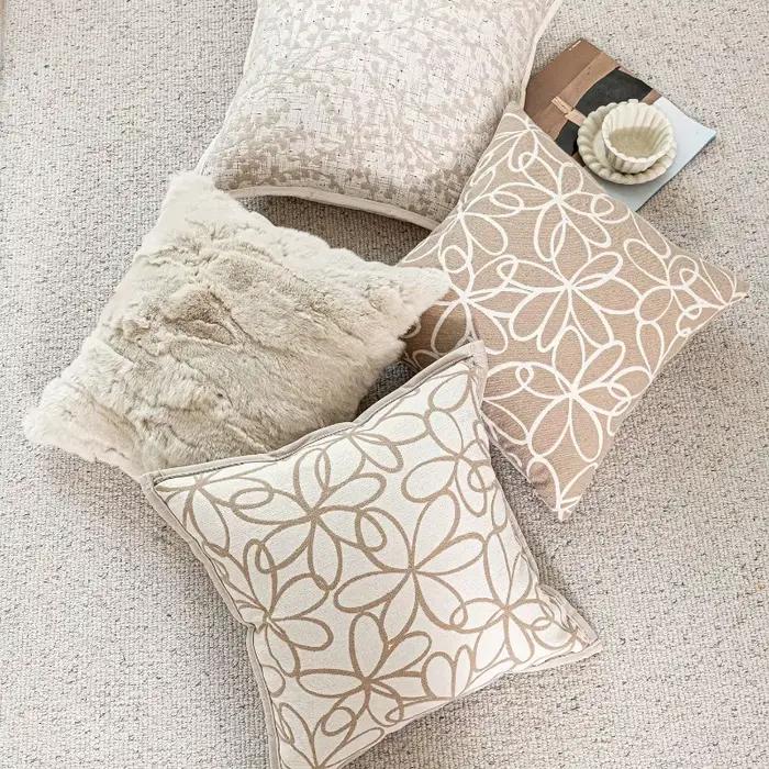 Housse de coussin beige crème française
