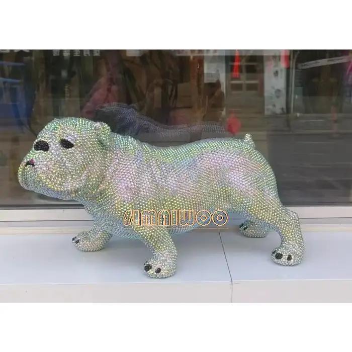 Statue de bouledogue, Figurine en strass