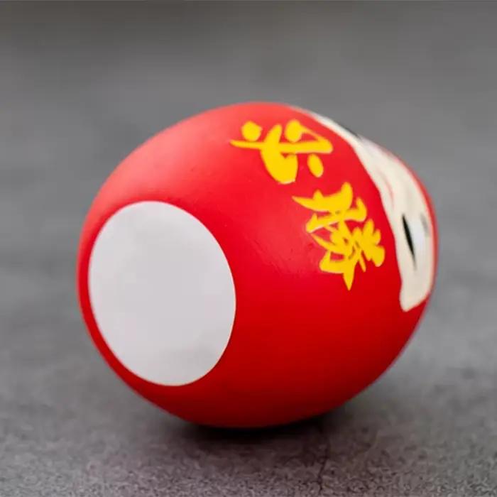 ● Poupée Daruma en céramique japonaise