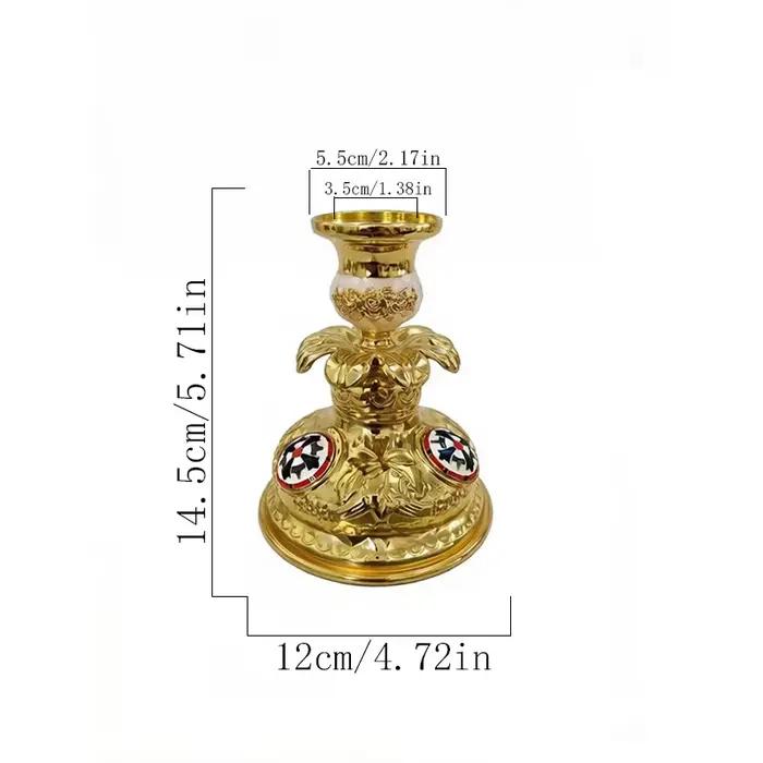 Ensemble de chandeliers d'église orthodoxes orientaux plaqués or avec accents en émail rouge et bleu pour la liturgie chrétienne et la décoration d'autel domestique