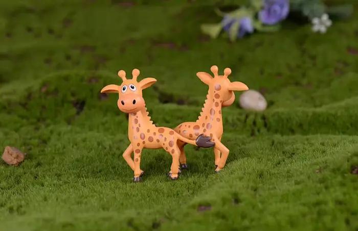 2 pièces girafe Sika cerf rouge Wapiti mignon petite Statue accessoires de décoration de la maison Miniature fille cadeau décor artisanat Figurines