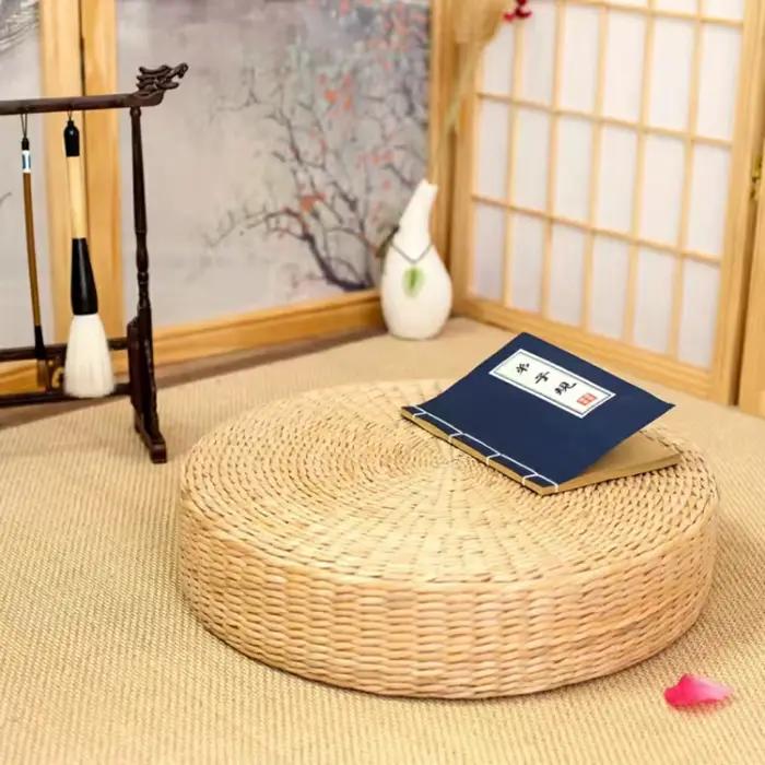 Pouf rond en paille naturelle tissée à la main