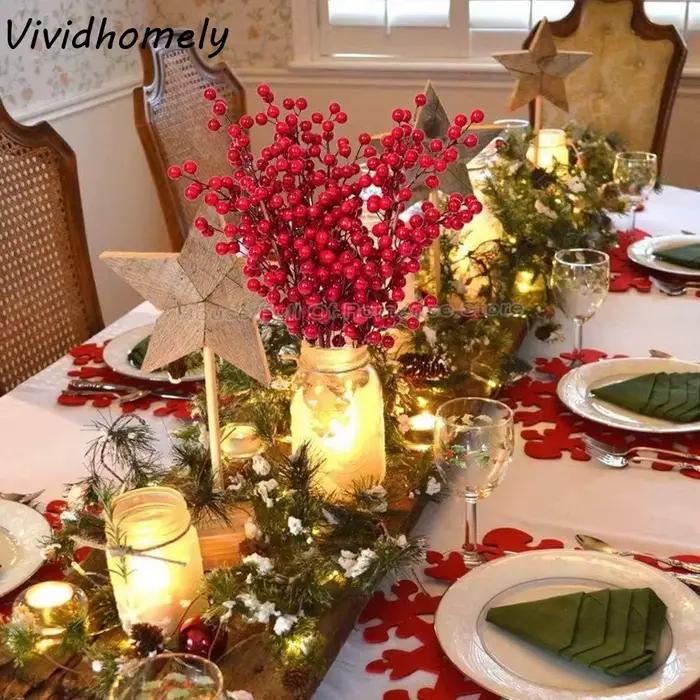 Branches de baies rouges givrées artificielles pour décoration intérieure hivernale rustique et élégante pour occasions spéciales et cadeaux de Noël