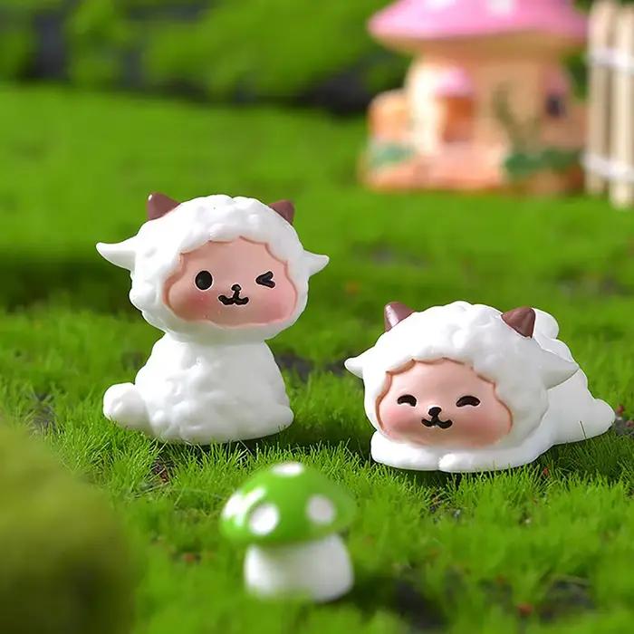 Micro ornement de paysage de mouton de dessin animé mignon