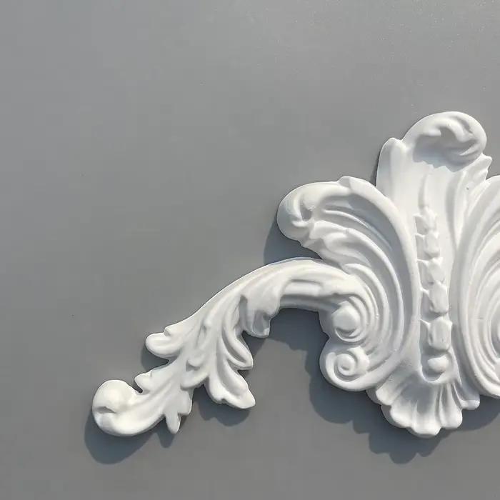 Décoration florale d'angle en résine pour la maison élégante à offrir pour des occasions spéciales intérieur moderne