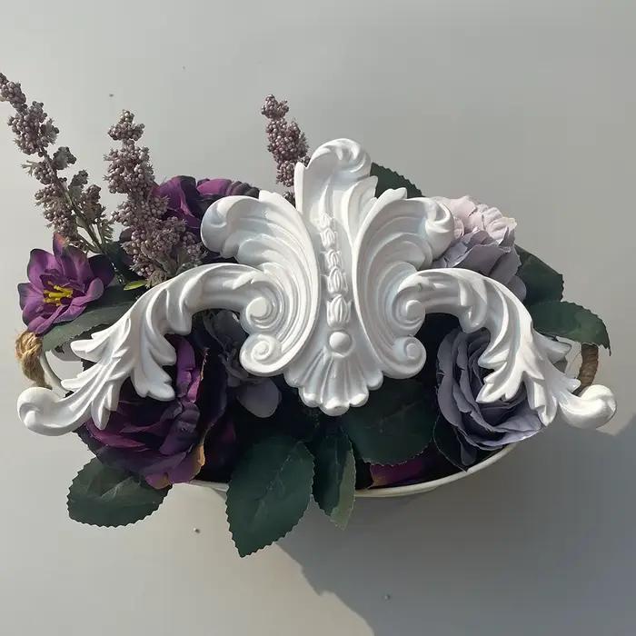 Décoration florale d'angle en résine pour la maison élégante à offrir pour des occasions spéciales intérieur moderne