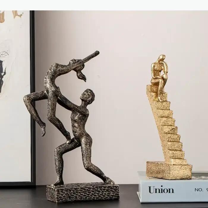 Statue de figures abstraites de danseurs doubles moderne en matériaux organiques pour bureau et décoration intérieure