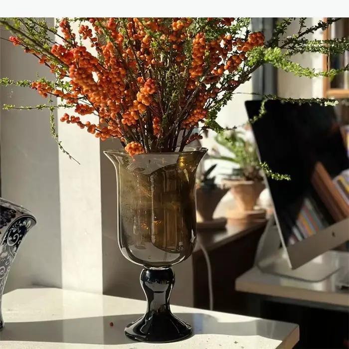 Vase en verre coloré moderne pour décoration de bureau et arrangements floraux occasions spéciales et quotidienne