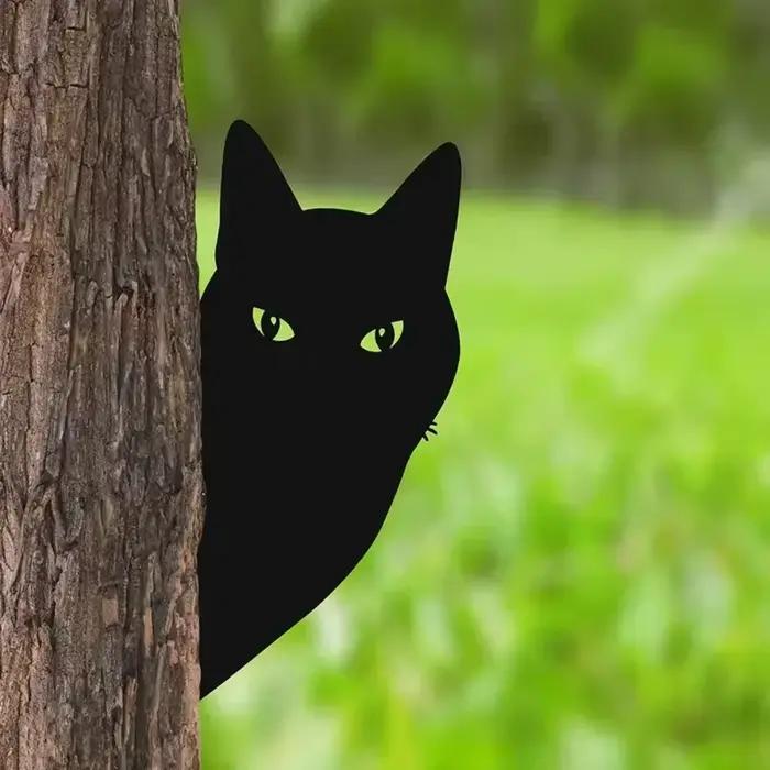 Statue de chat paresseux en métal noir