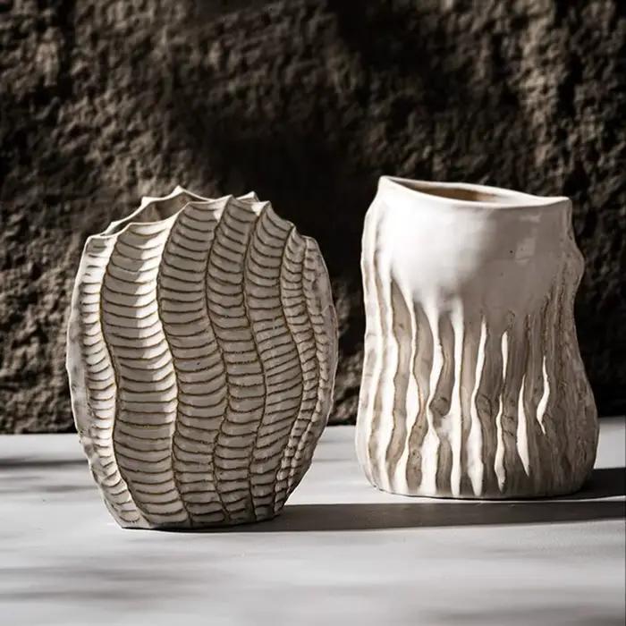 Vase en céramique rétro pour centre de table