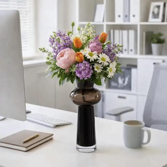 Vase en verre à plis géométriques de style européen