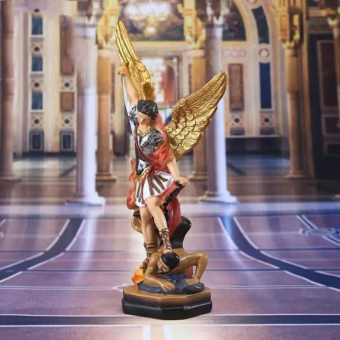 Statue d'ange Saint Milka classique en résine, ange tueur de dieu démon, Sculpture d'épées d'ange, Statue religieuse faite à la main