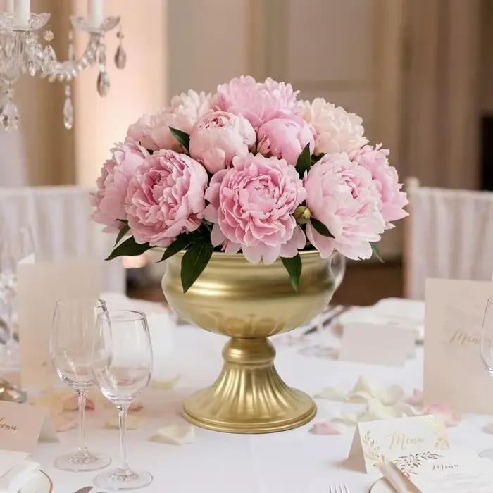 Vase à fleurs rétro européen en métal