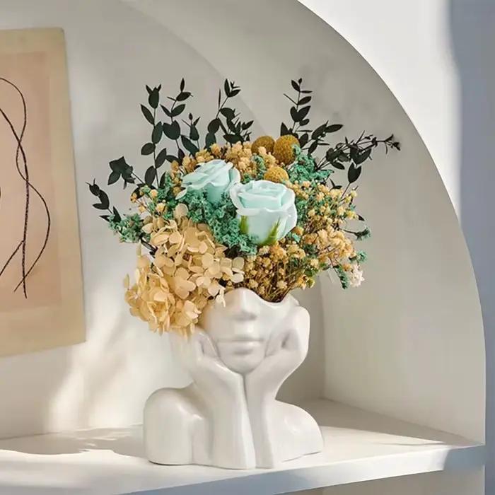 Vase à tête féminine en résine unique pour décoration intérieure et extérieure, décoration d'Halloween et de Noël, sculpture d'art contemporain pour jardin et salon