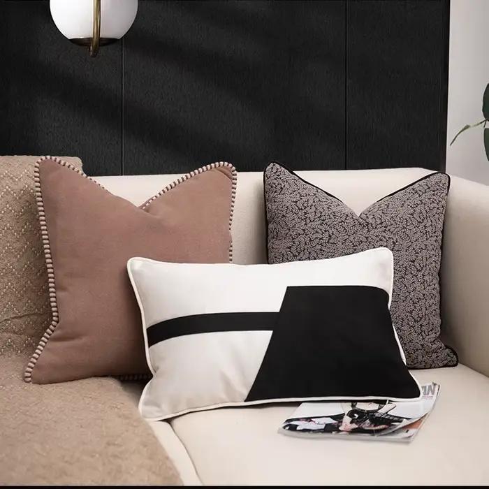 Housse de coussin marron rétro américain