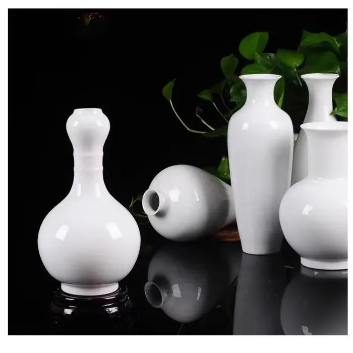 Vase chinois en prune Chun de couleur unie