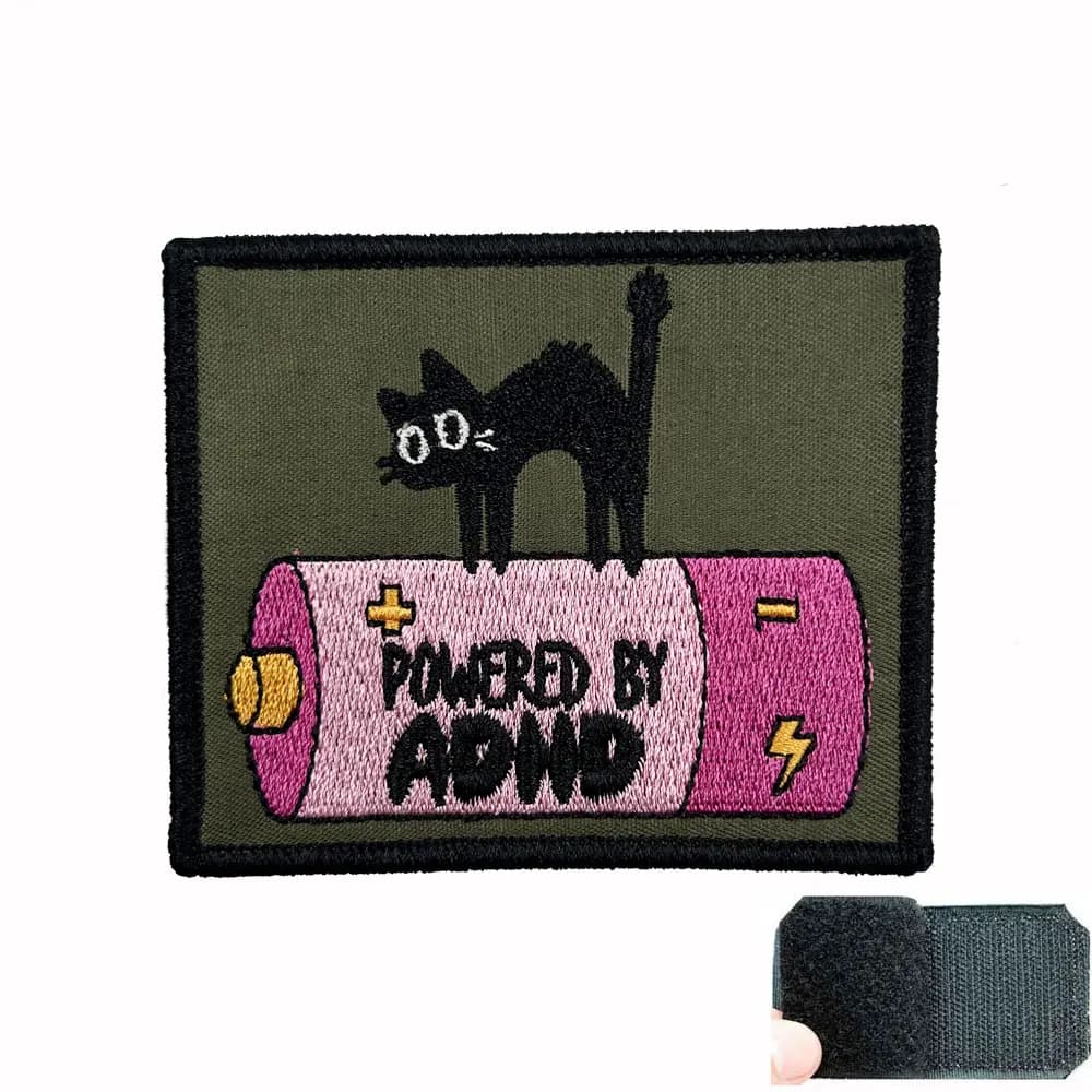 POWERED by TDAH Badge de patch brodé, avec crochets utilisés pour les sacs à dos et les vêtements –
