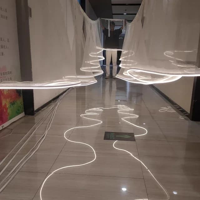 Rideaux de voile pour plafond de mariage, décoration de plafond, rideau de voile ondulé avec guirlan
