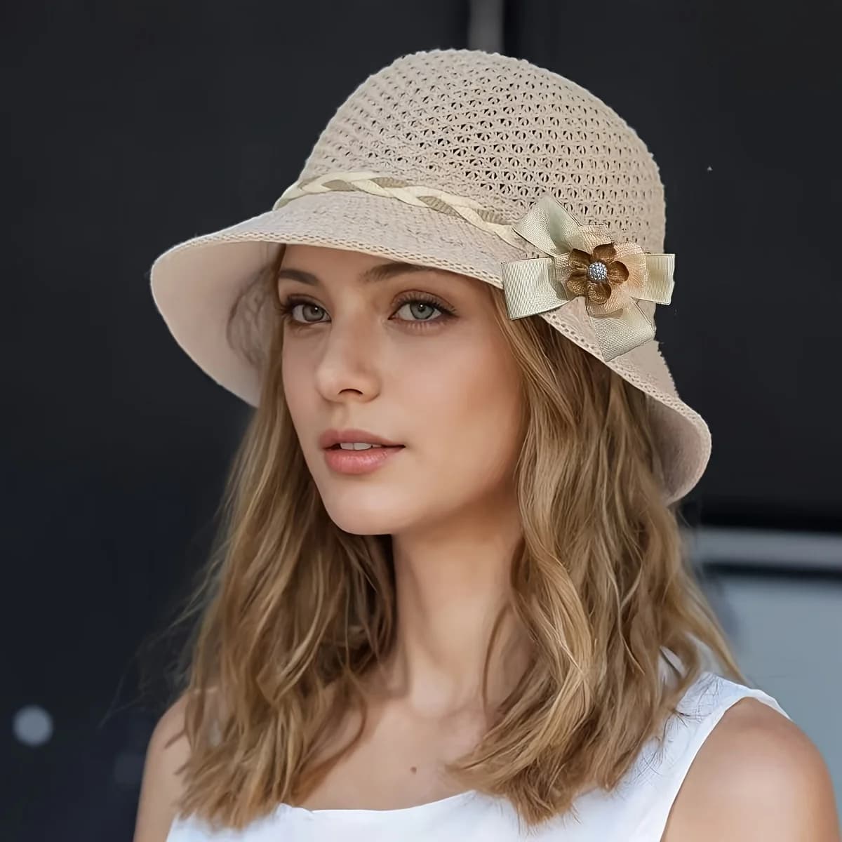 Chapeau de paille élégant pour femme orné de fleurs - Chapeau de soleil respirant pour les voyages e