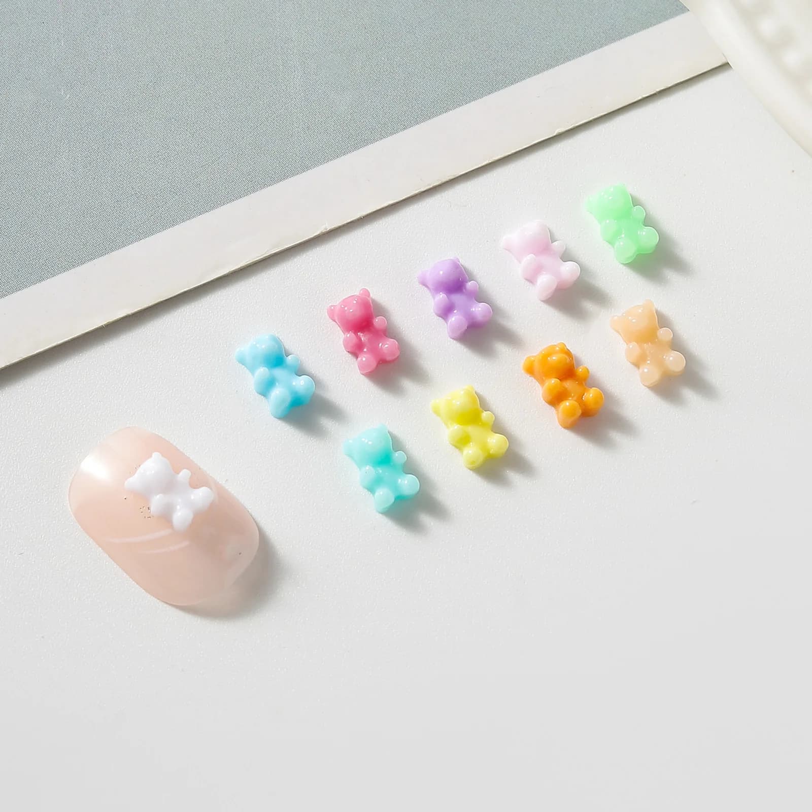 Ours en peluche de dessin animé mignon, pièces de décoration pour Nail Art, accessoires Kawaii, Maca