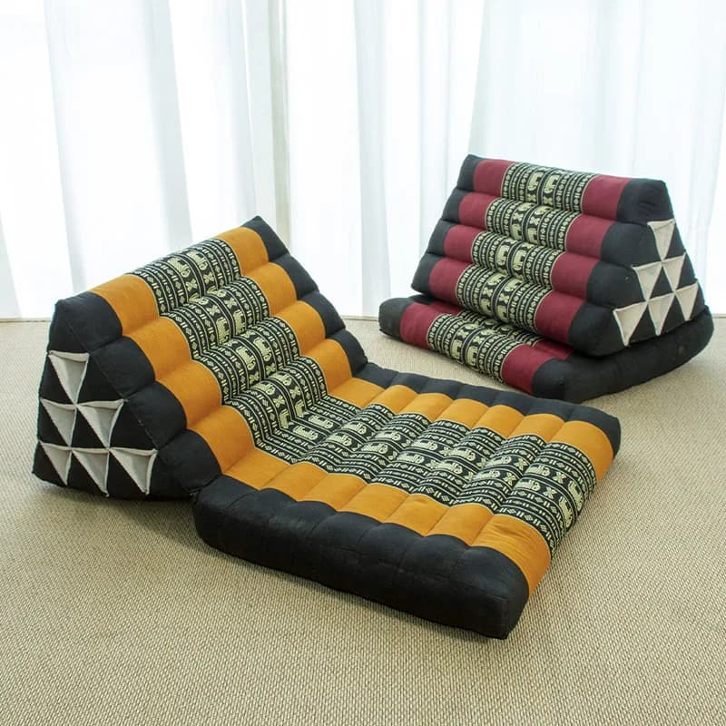 Coussin triangulaire thaïlandais MOMO