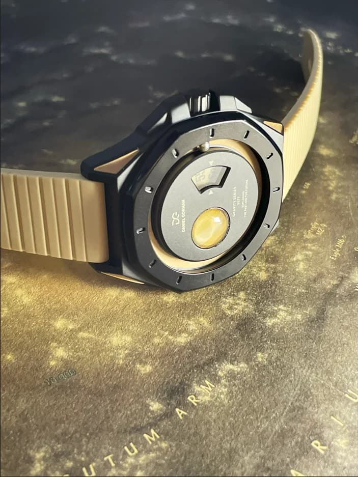 Montre 8 planètes : Pluto, Neptune, Mercure, Saturne, Mars, Jupiter, Uranus, Terre – Design planétaire 2026 Daniel Gorman – Montre magnétique à quartz