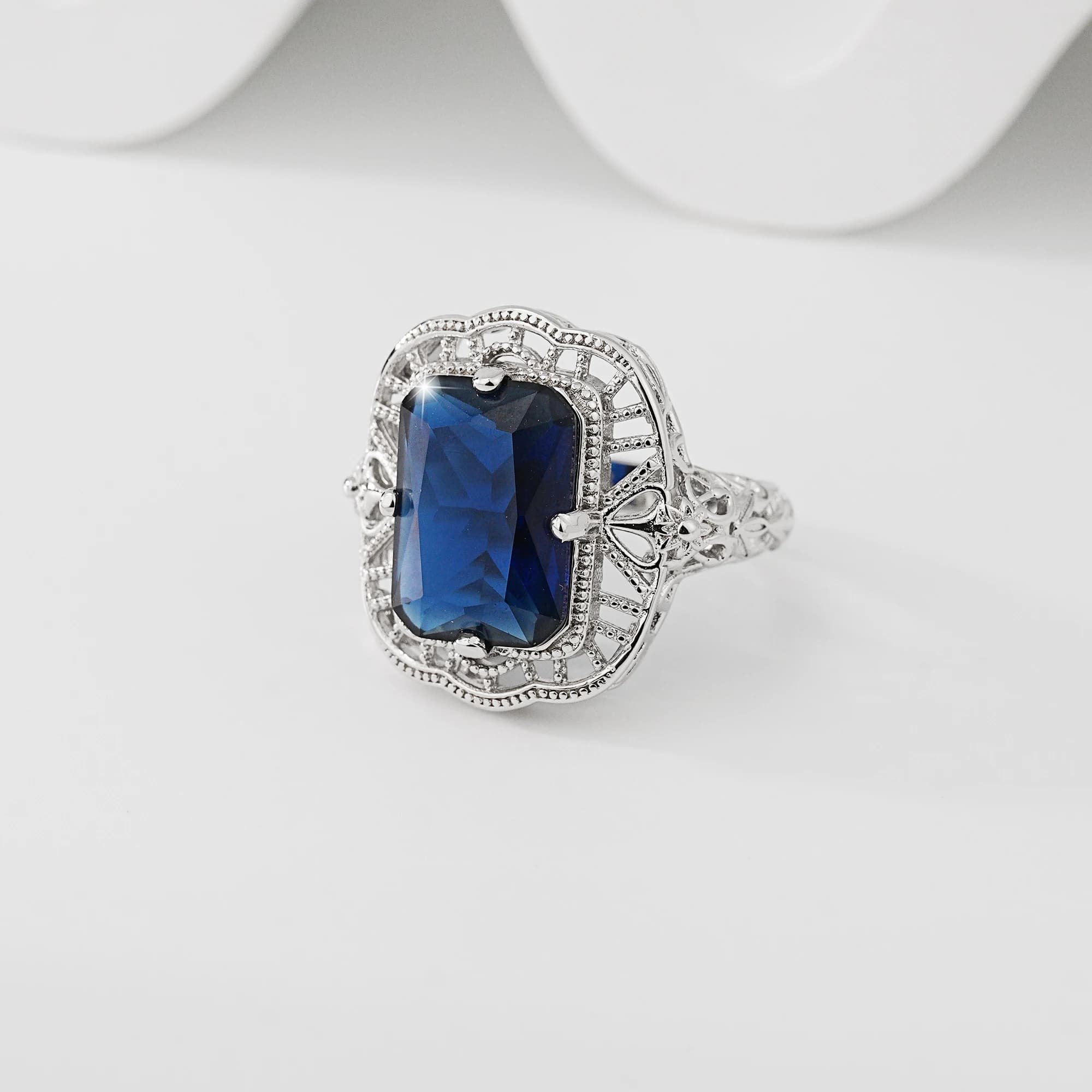 Bague en argent S925 avec saphir bleu