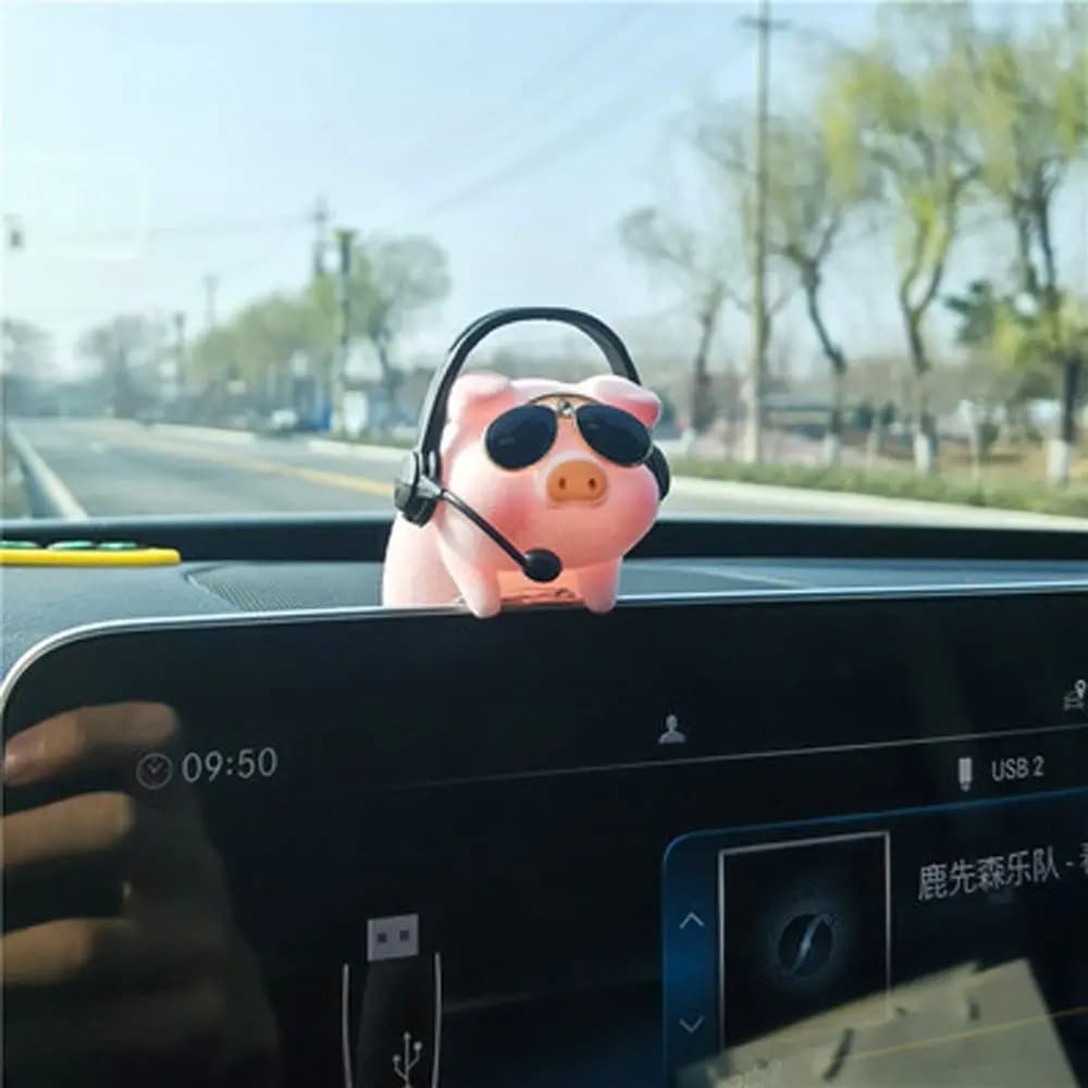 Mode mignon Anime poupée tableau de bord ornement jouets chanceux cochon suspendu rose cochon ornement voiture pendentif cochon voiture décoration